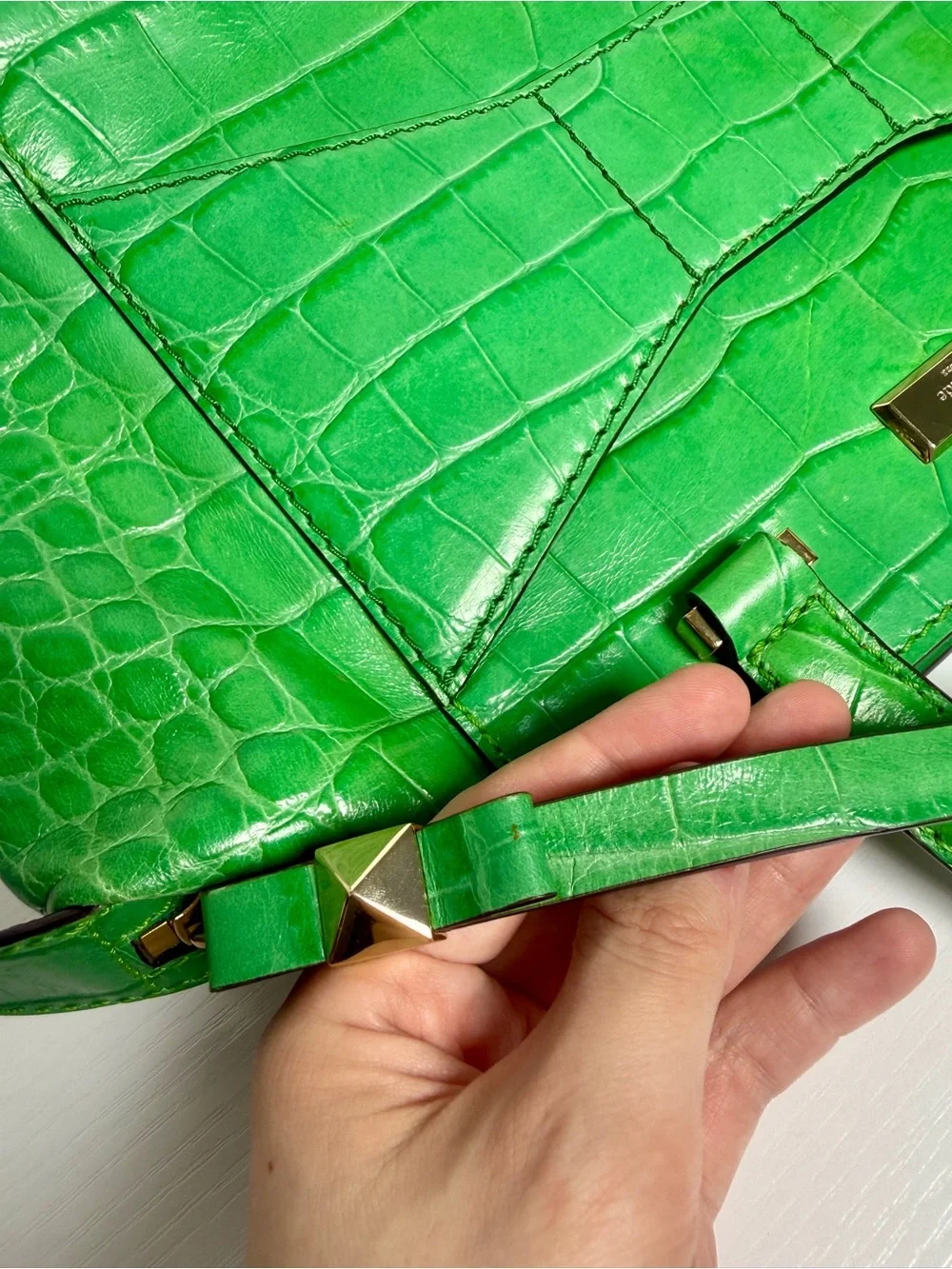 Kate spade Green Croc-Embossed Leather Tote Handbag